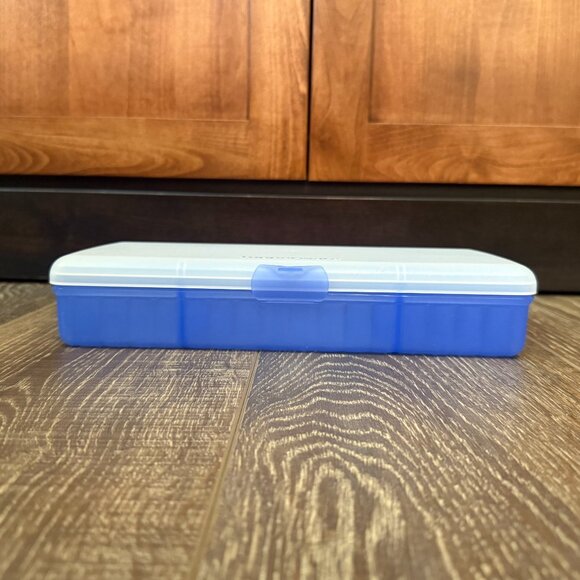 Tupperware Lunch N Things Divided Hinged Container - Picture 4 of 11